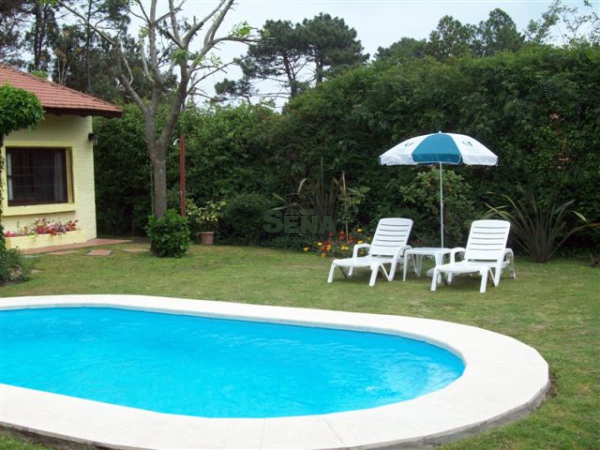 Venta y alquiler en la MANSA, 4 DORMITORIOS, 4 BAÑOS, PARA VERANEAR.
