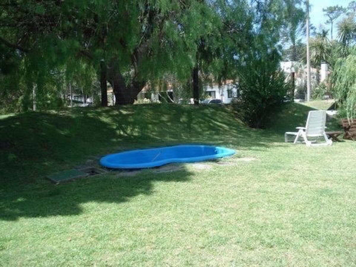 Venta y alquiler de casa en la Mansa, 4 dormitorios, 4 baños, cerca del mar.