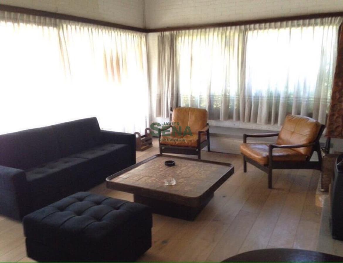 Venta y alquiler de casa en la Mansa, 4 dormitorios, 4 baños, cerca del mar.