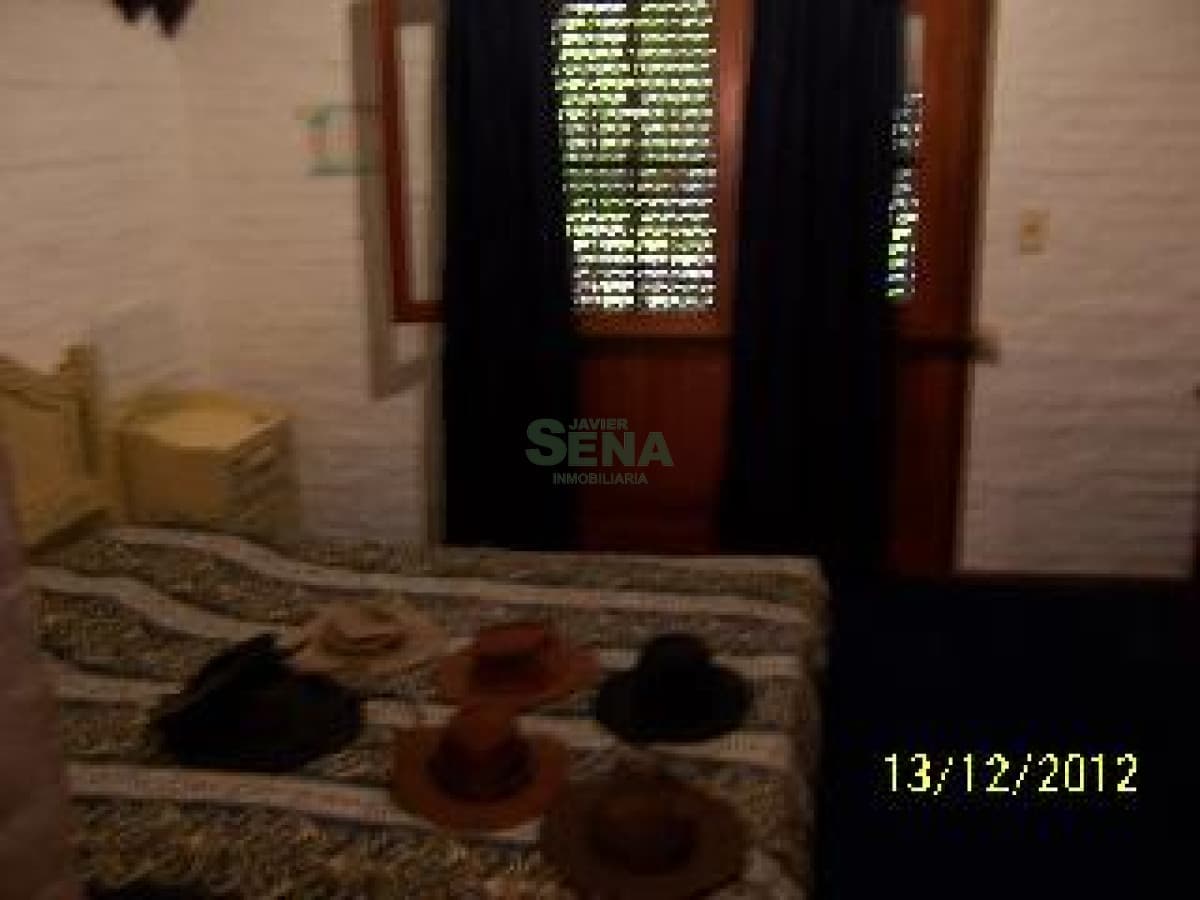 Venta de casa en PINARES, 3 dormitorios, 2 baños. cerca del mar