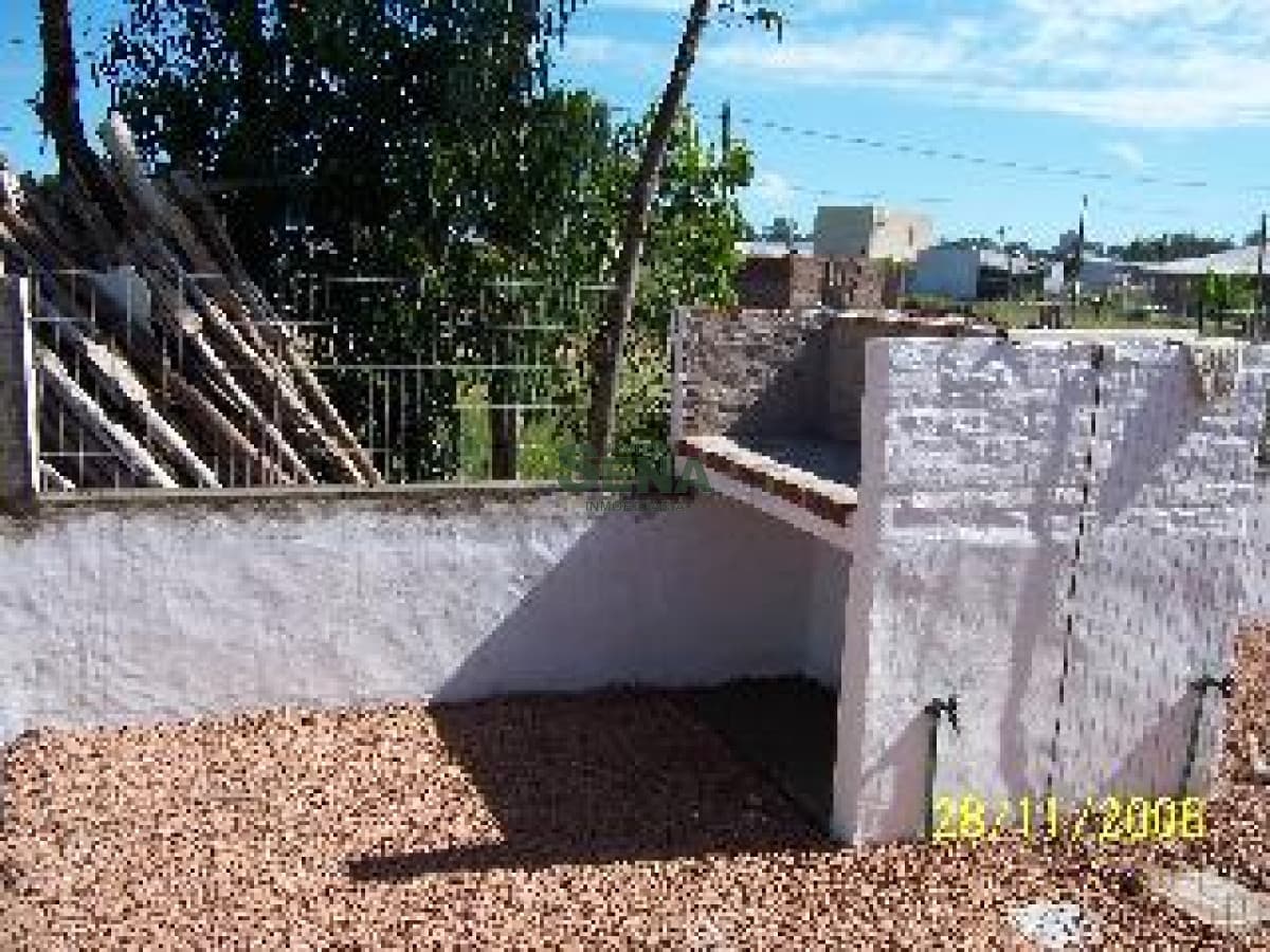 Alquiler en San Fernando, planta Alta, 2 dorm y medio, baño, patio-parrilla.