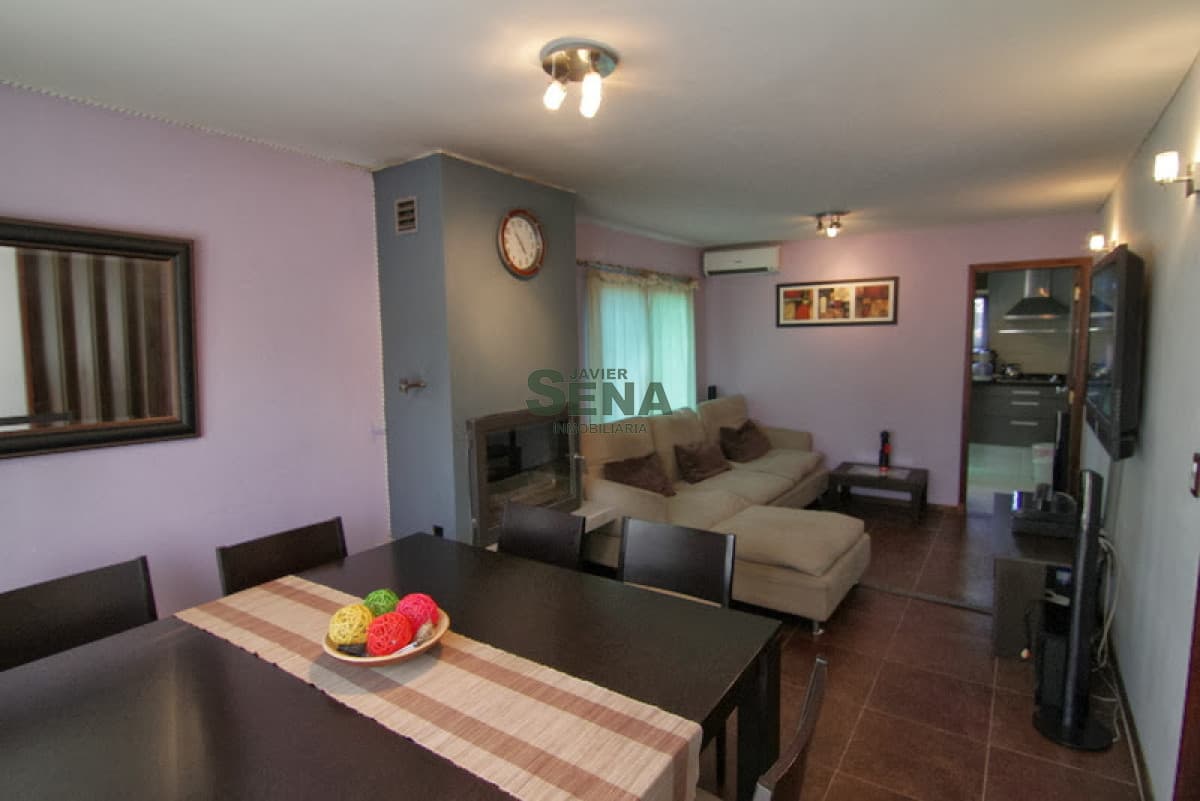 Alquiler de casa en Cantegril, 4 dormitorios, 4 baños, con parques y jardines