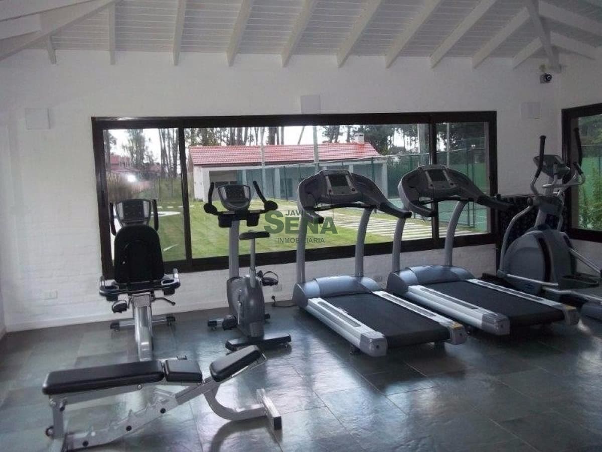 Venta y alquiler de casa en Pinares, lindo complejo, 2 dormitorios, 2 baños..