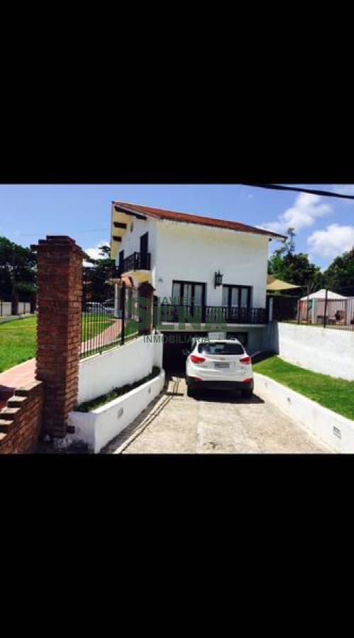 Venta y alquiler de casa en la Mansa, 3 dormitorios, 3 baños, Preciosa propiedad en 3 niveles.