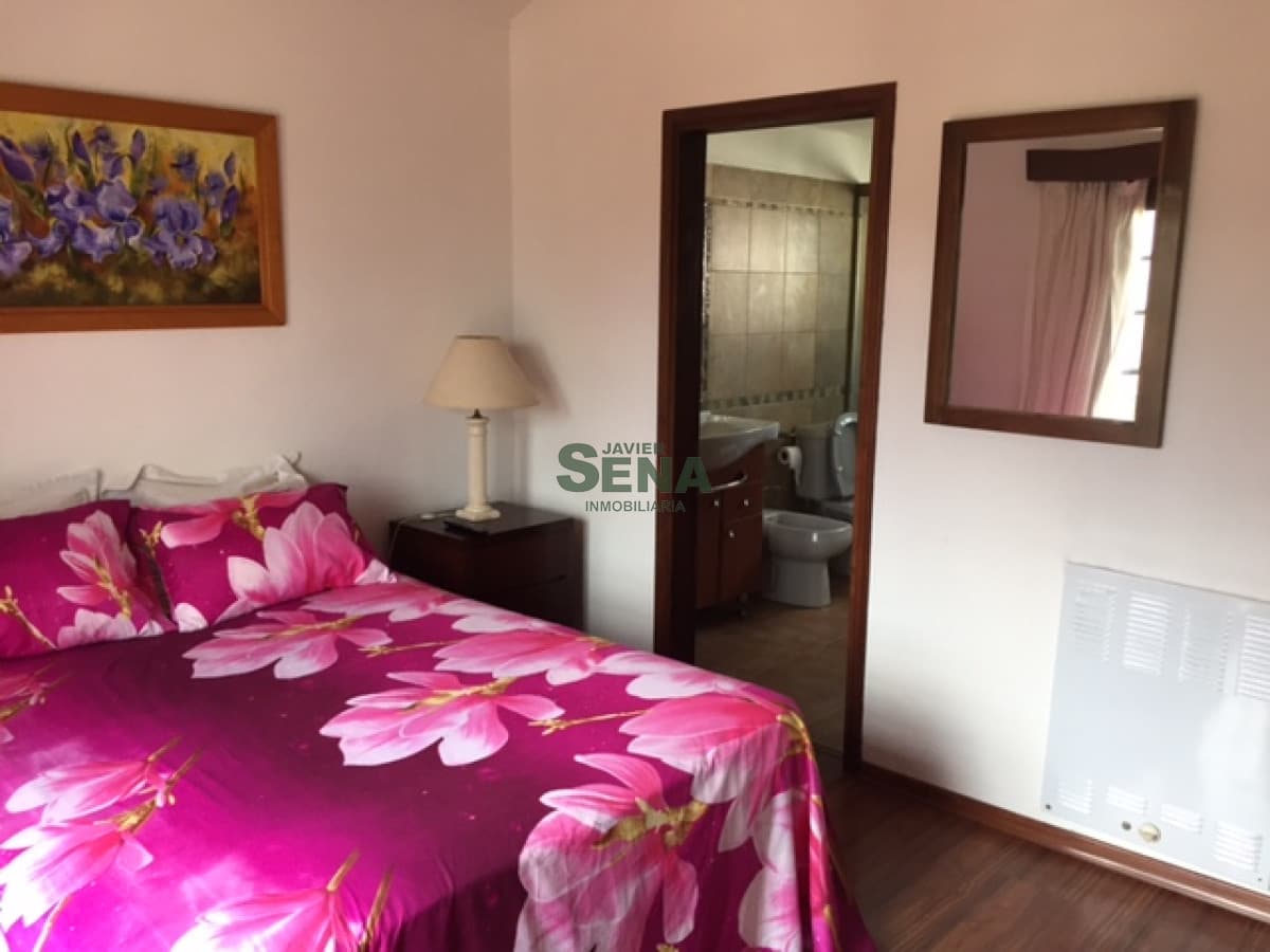 Venta y alquiler de casa en la Mansa, 3 dormitorios, 3 baños, Preciosa propiedad en 3 niveles.