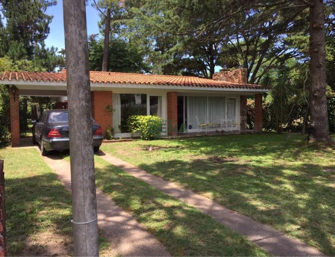 Venta y alquiler en la Mansa, 4 Dormitorios, 3 baños, cerca del Mar