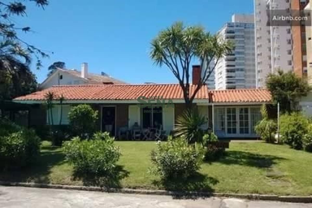Mansa, 3 dormi, 4 baños, cerca del mar