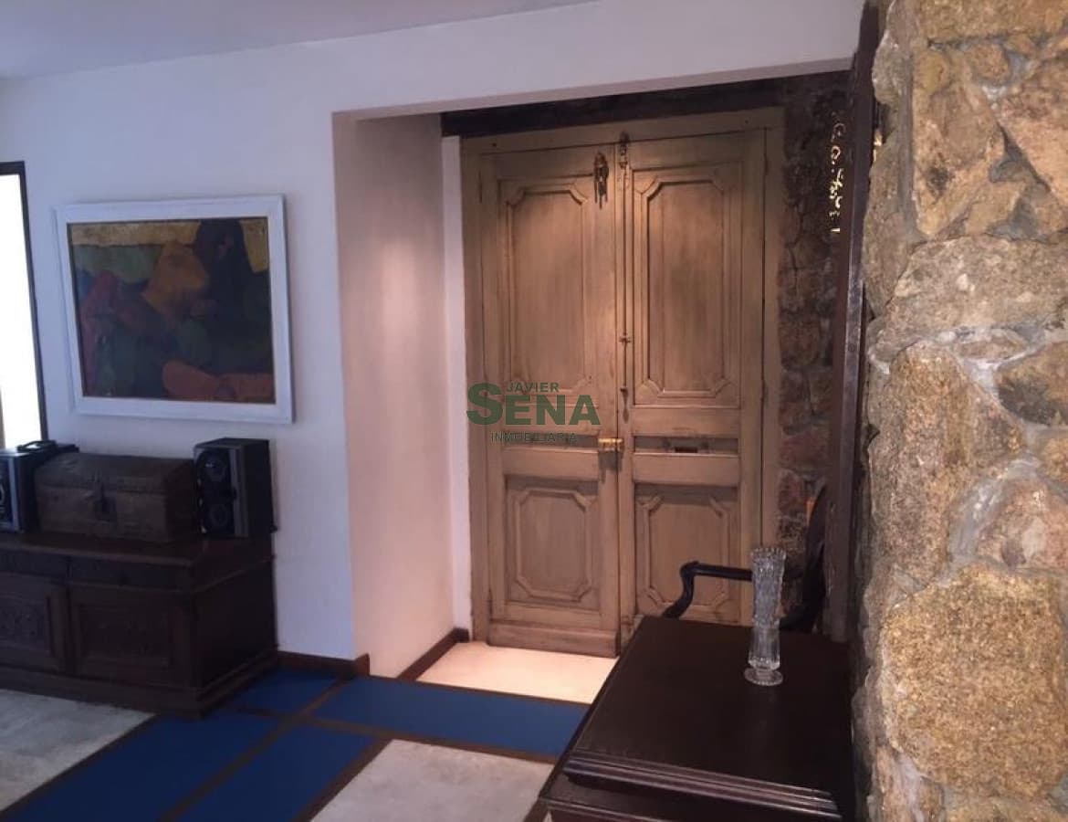 Venta y alquiler de casa en la La Barra, 4 Dormitorios y amplios Ambientes