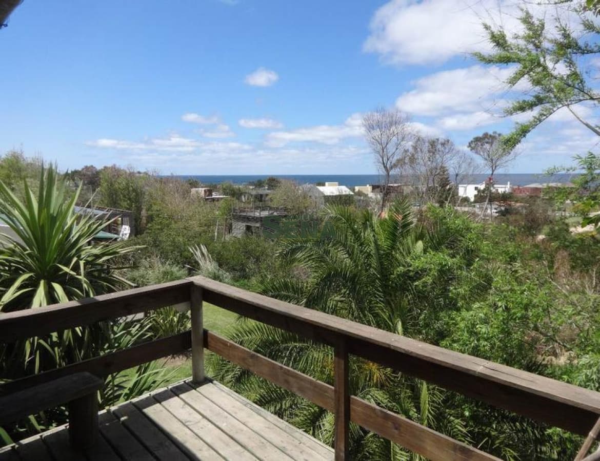 Alquiler de casa en Manantiales, 3 dormi, 2 baños,  Vista Al Mar