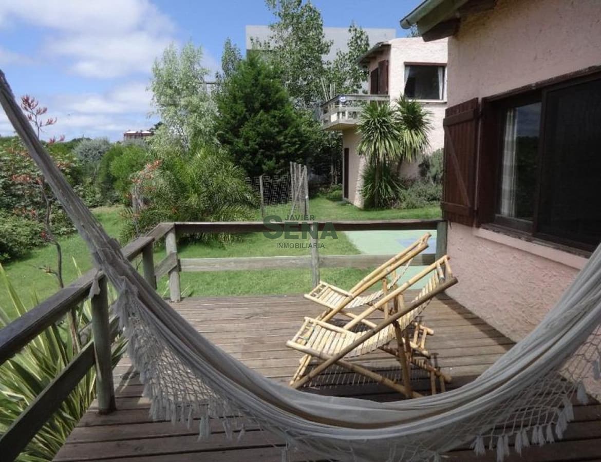 Alquiler de casa en Manantiales, 3 dormi, 2 baños,  Vista Al Mar