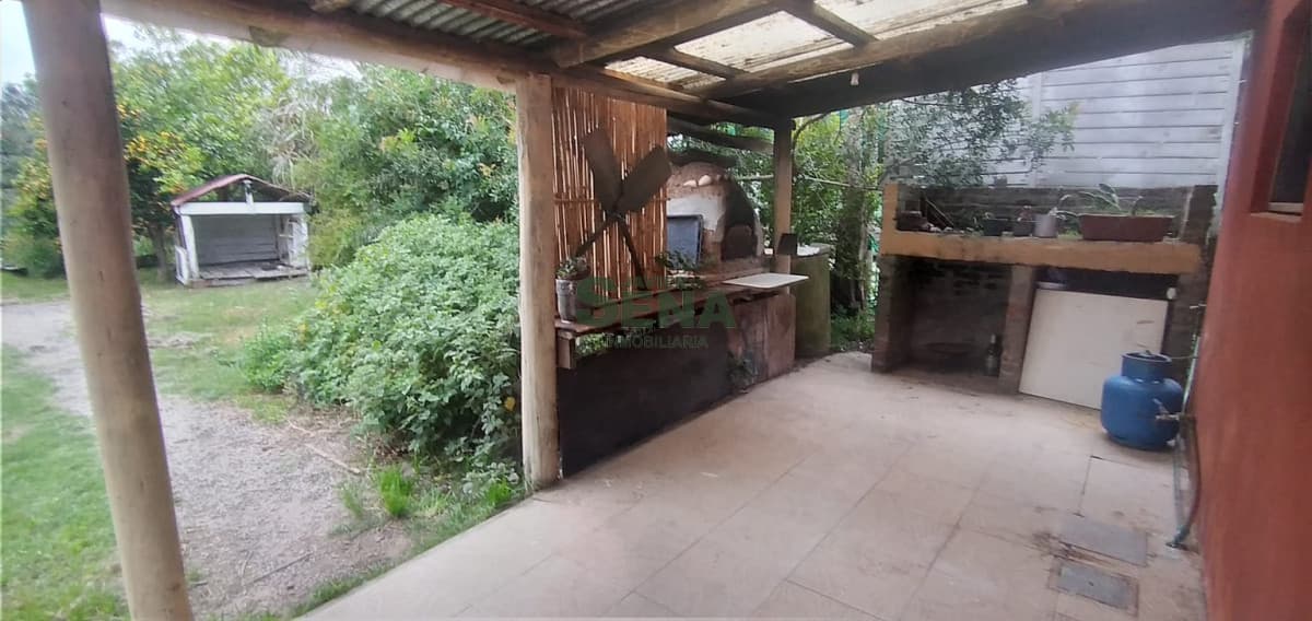 Venta de casa en la Bota, 3 dormi, 2 baños, fondo y cerca del mar.