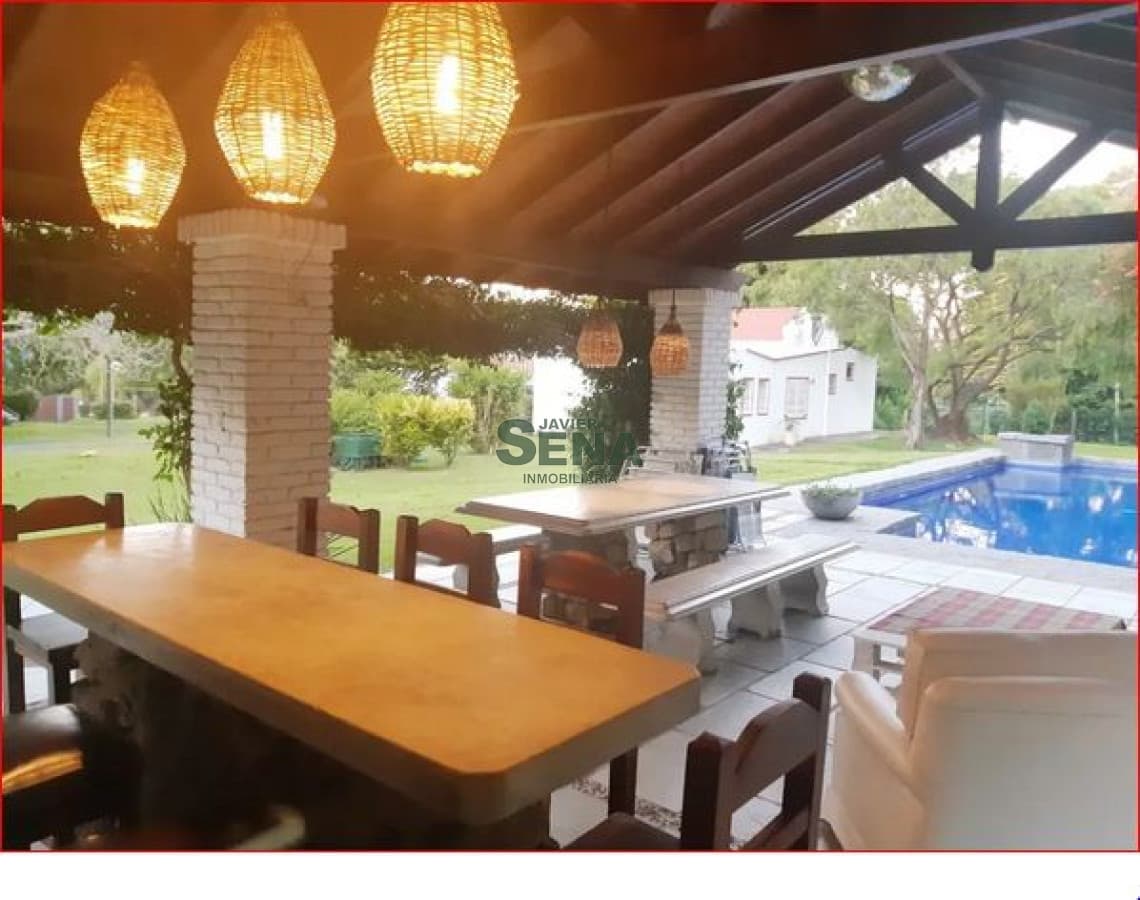 Alquiler de casa en el Golf, 7 dormitorios, 5 baños, piscina climatizadfa, parque arbolado.