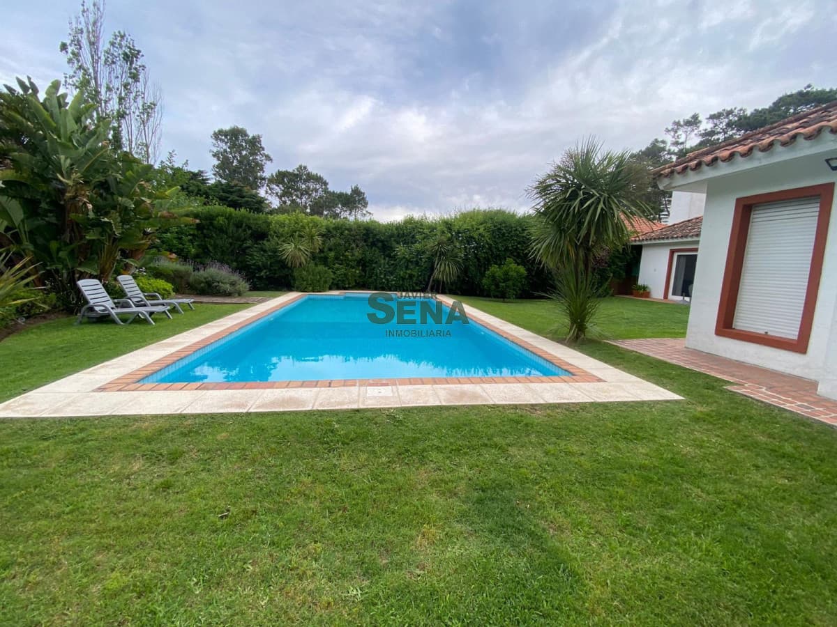 Alquiler y venta amplia casa en San Rafael, 4 dormitorios, 4 baños, playa Brava