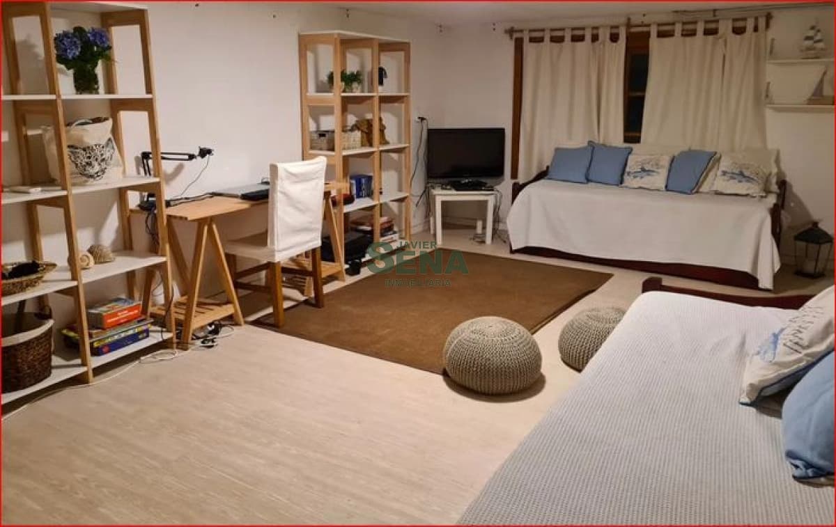 Alquiler de casa en Solanas, 4 dormitorios, 3 baños, piscina, arbolado, un sueño.