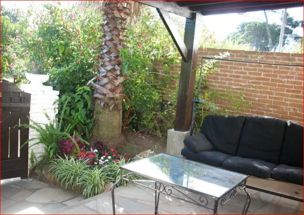 Alquiler de casa en San Rafael, 4 dormitorios, 3 baños, buenaq construccion-