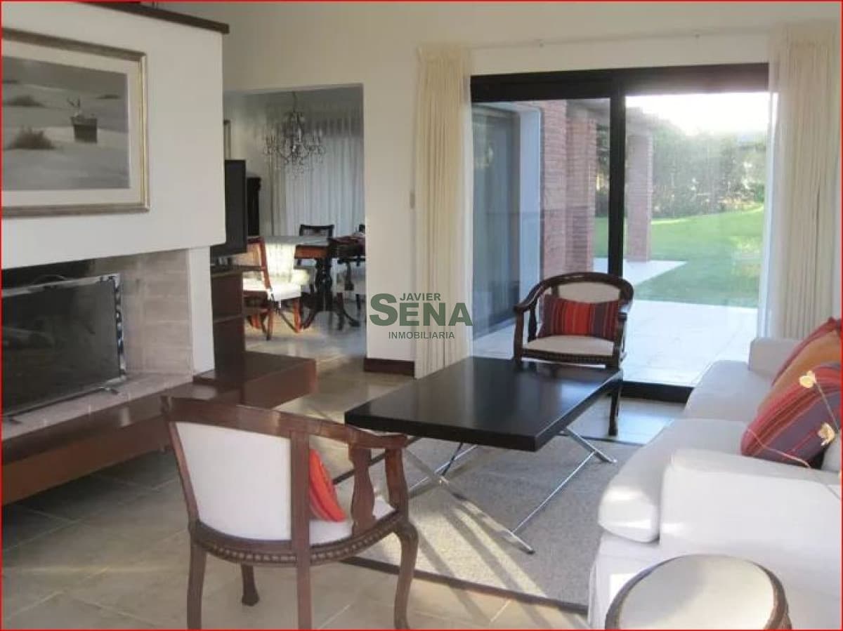 Casa ID.167541 - Alquiler de casa en Rincon del indio, 3 dormitorios, 3 baños, linda propiedad cerca del mar.-