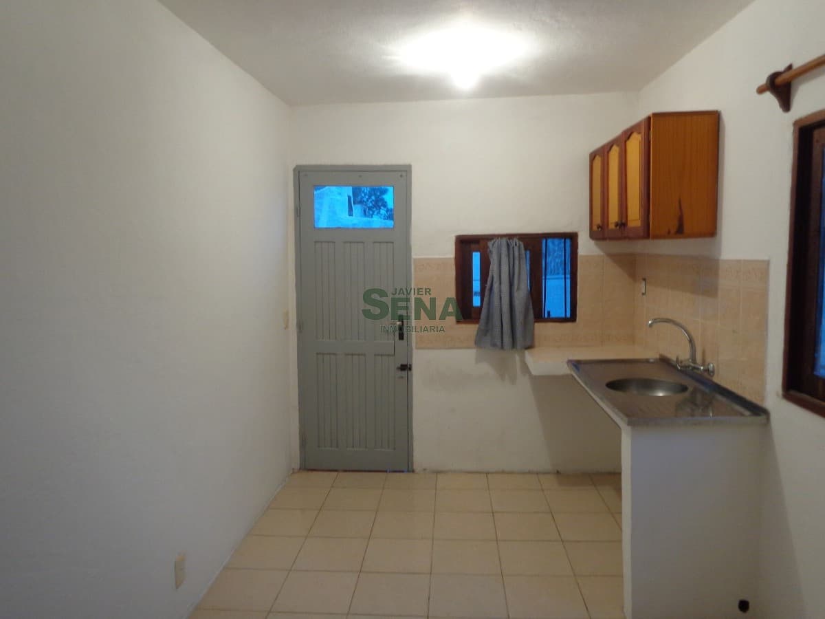 Venta de casa en Pinares, 3 dormitorios 2 baños, cerca de todo.