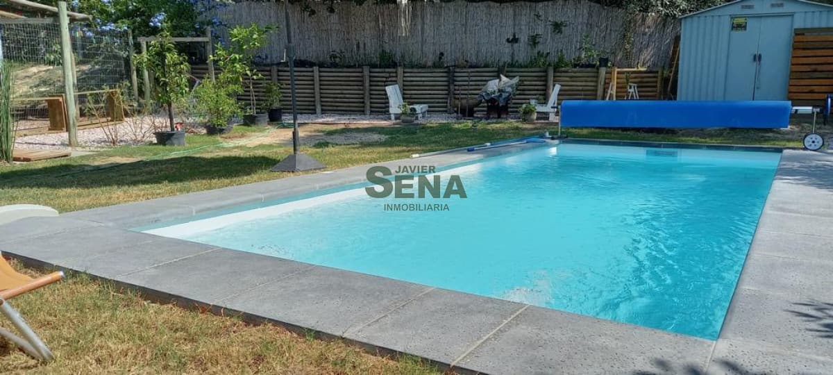 Alquiler de casa en San Rafael, 4 dormitorios, 3 baños, gran lugar.