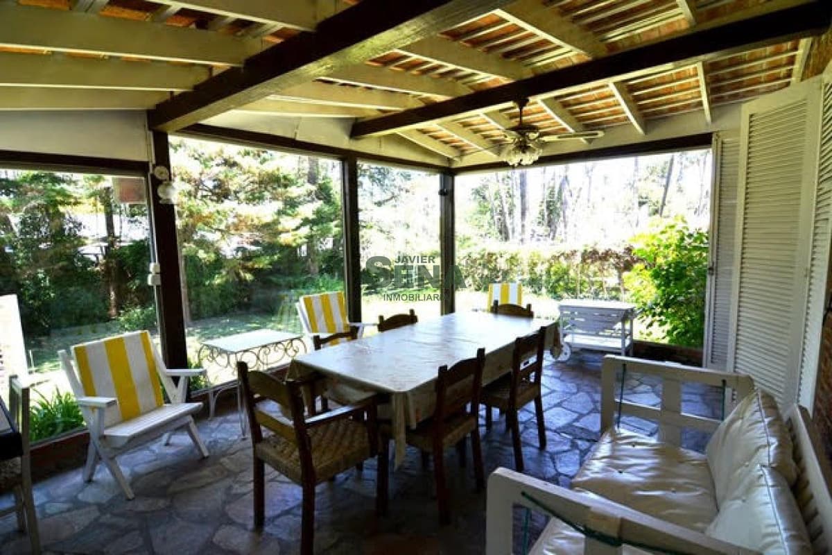 Alquiler de Chalet en san Rafael, 3 dormitorios, 3 baños, el mejor punto de San Rafael.
