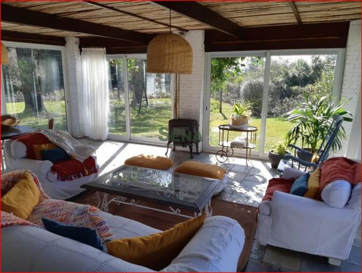 Alquiler de casa en el Golf, 7 dormitorios, 5 baños, piscina climatizadfa, parque arbolado.