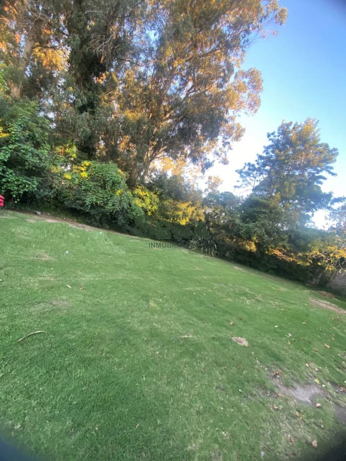 Venta de casa en el Golf, de 6 dormitorios, 3 baños con 1200 m2 de terreno