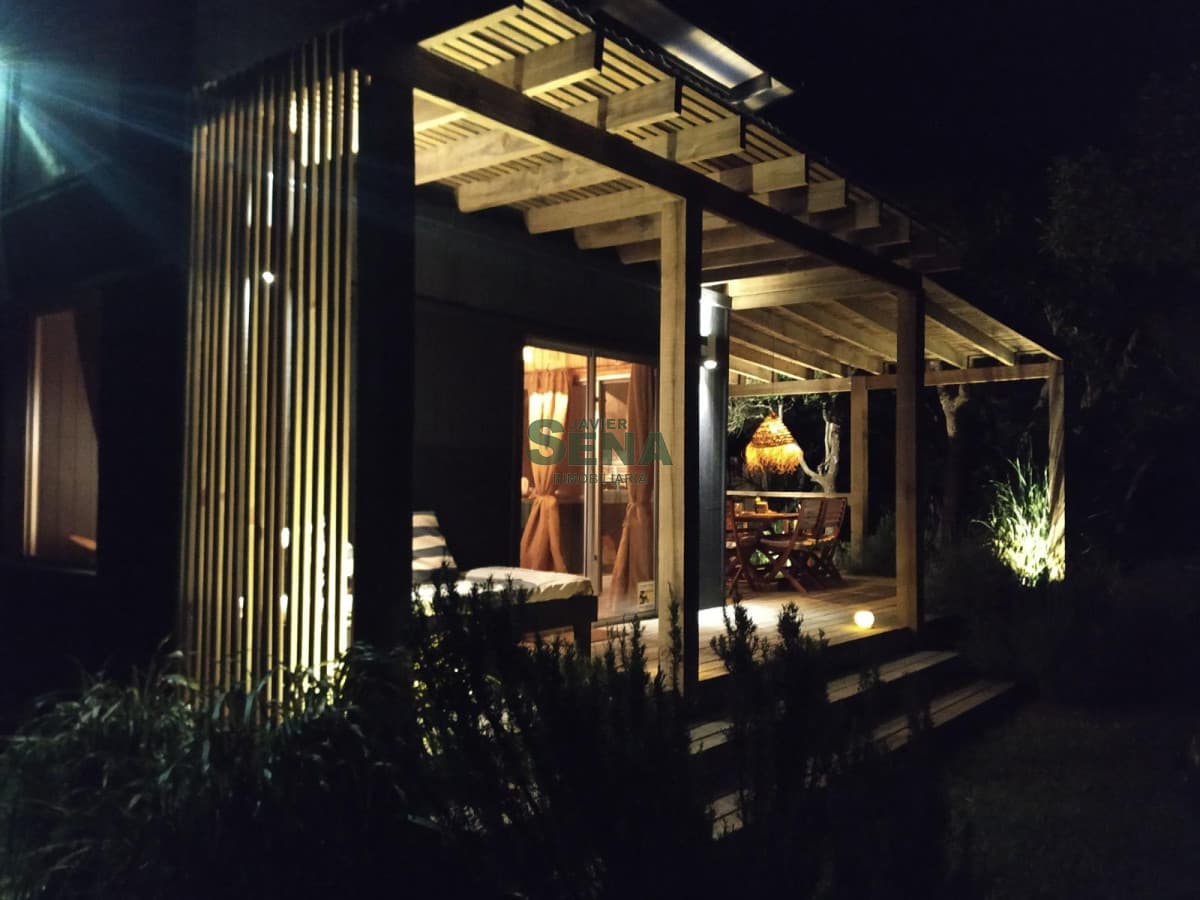 Alquiler casa en San Vicente, de 1 dormitorio, baño, barrio seguro próximo a la playa y a José Ignacio.