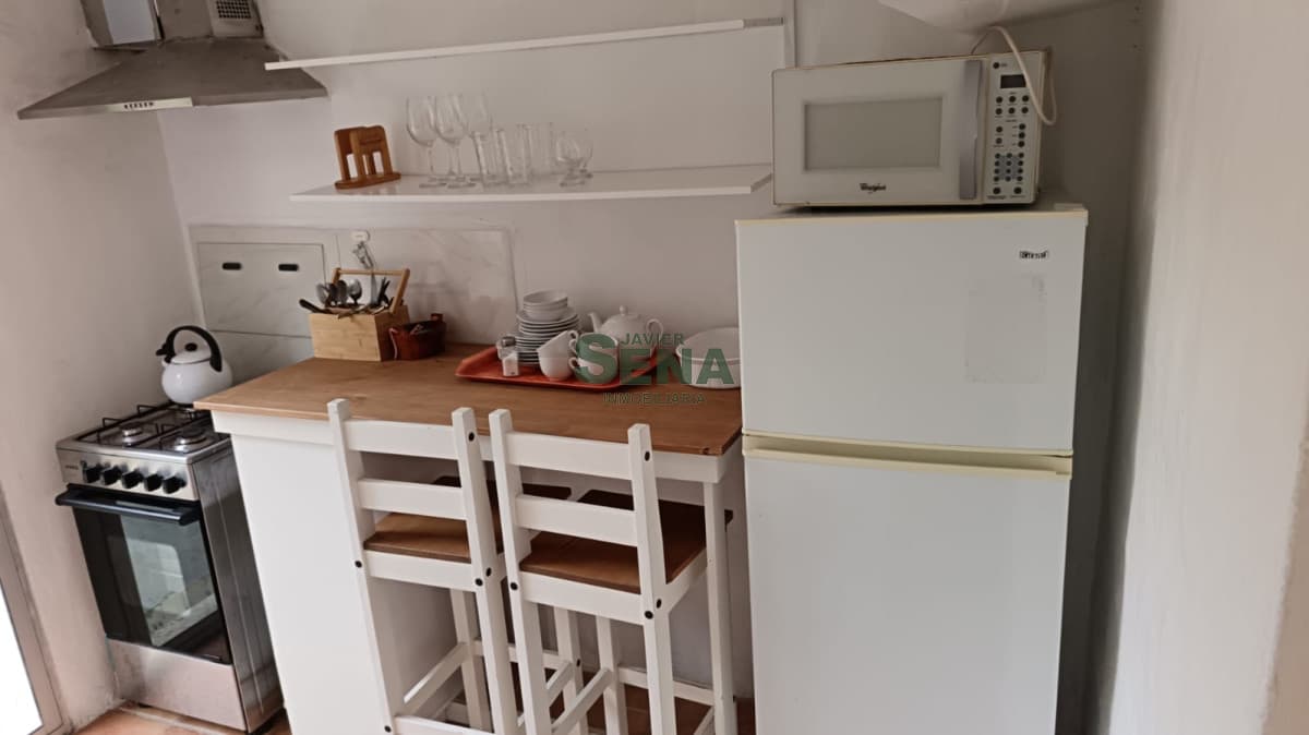 Alquiler de casa de un dormitorio, baño, cerca de la  playa en La Barra