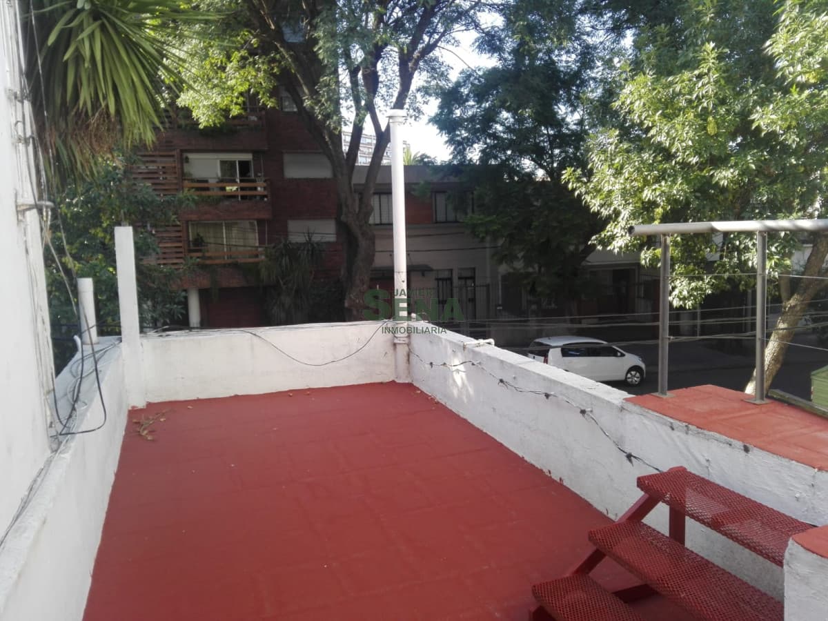 Venta de casa en Pocitos, P.H. 1 dormitorio, baño, lindo lugar.