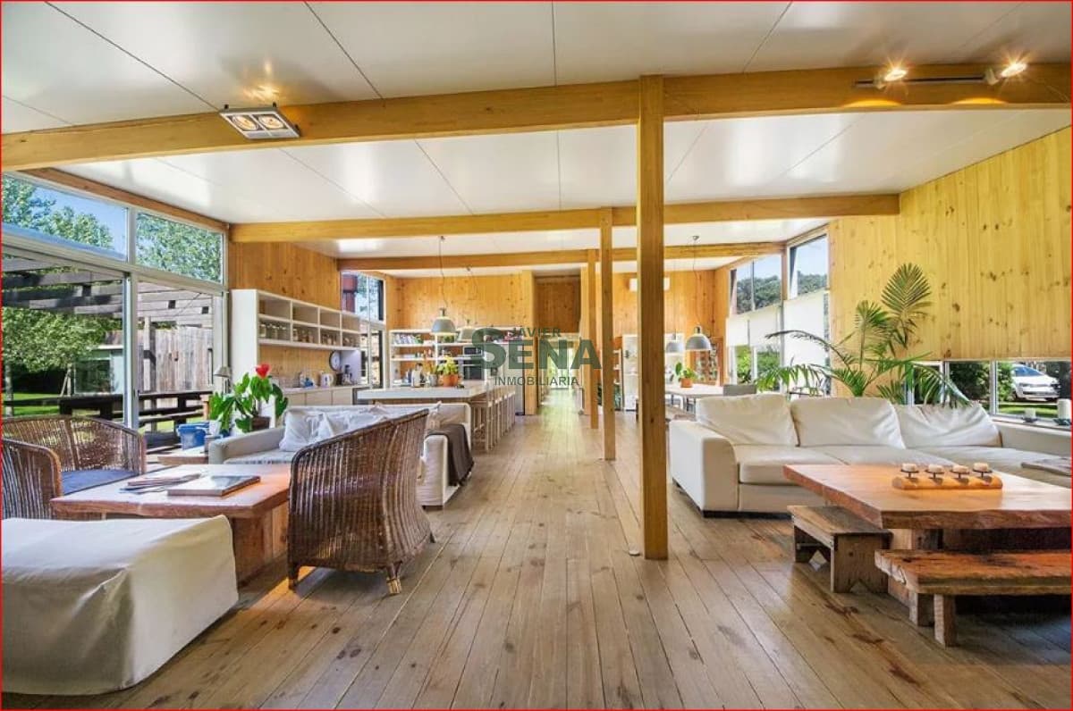 Venta y alquiler de casa en Cantegril, zona de colegios 5 dormitorios, 4 baños.