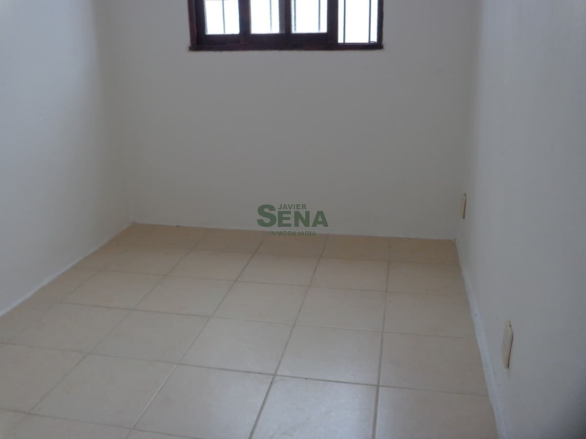 Venta de casa en Pinares, 3 dormitorios 2 baños, cerca de todo.