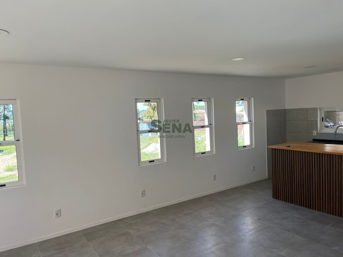 Venta de casa ph de 2 dorm, 2 baño, construcción nueva en lido lugar.