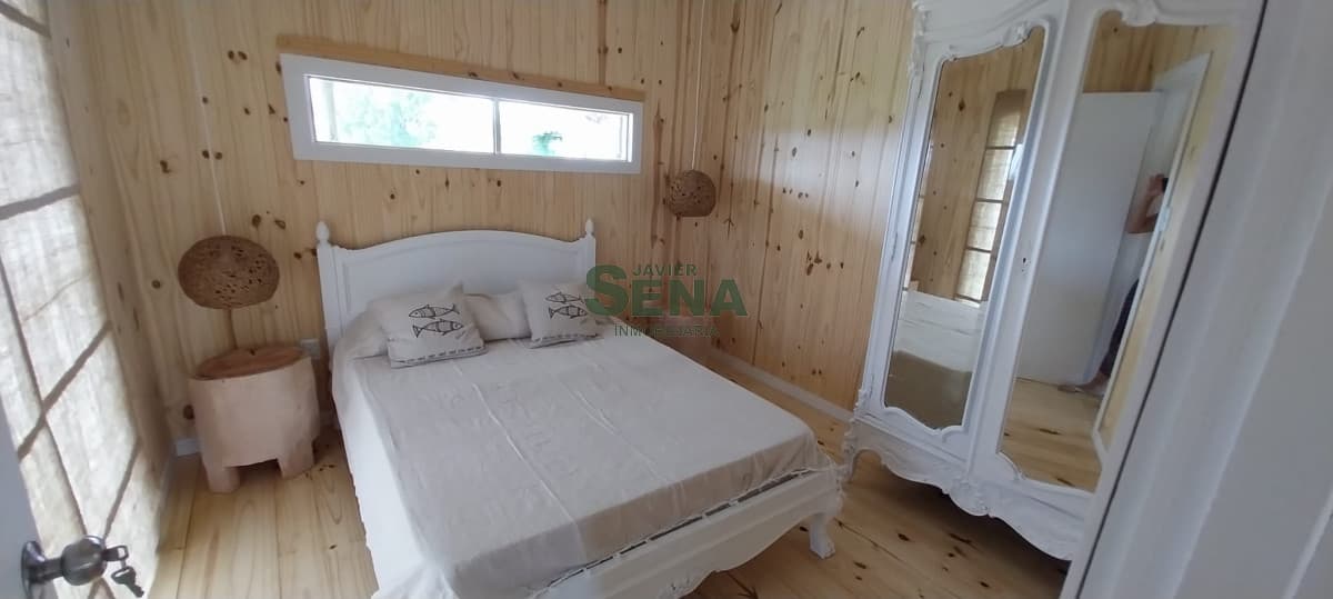 Alquiler de casa en el Tesoro, 2 dormitorios, baño, para veranear.