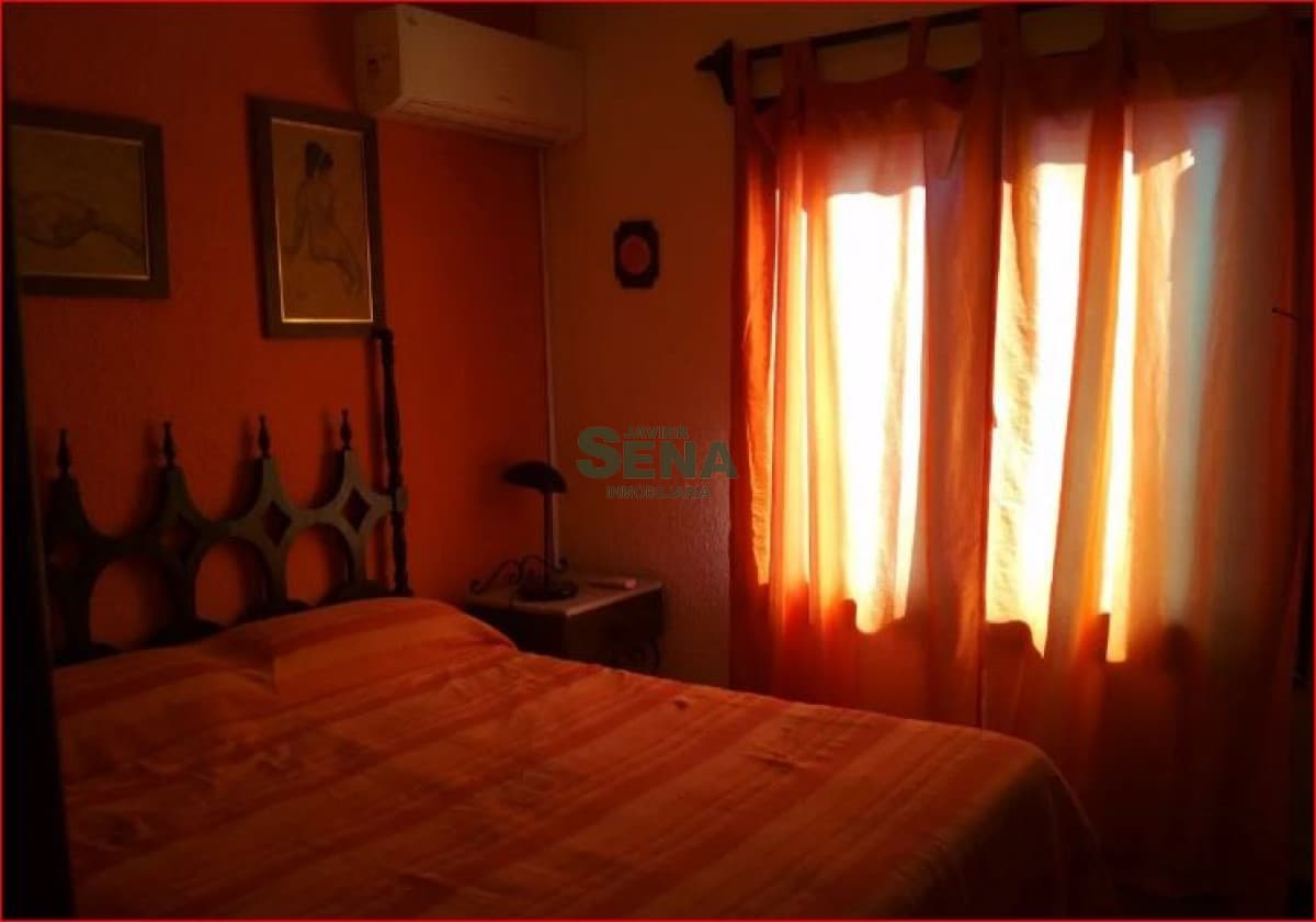 Alquiler de casa en San Rafael, 4 dormitorios, 3 baños, buenaq construccion-