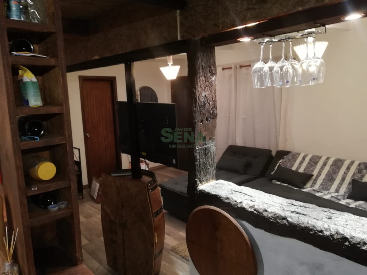 Alquiler de casa en jardines de Cordoba, 2 domitorios, 2 baños, con piscina.