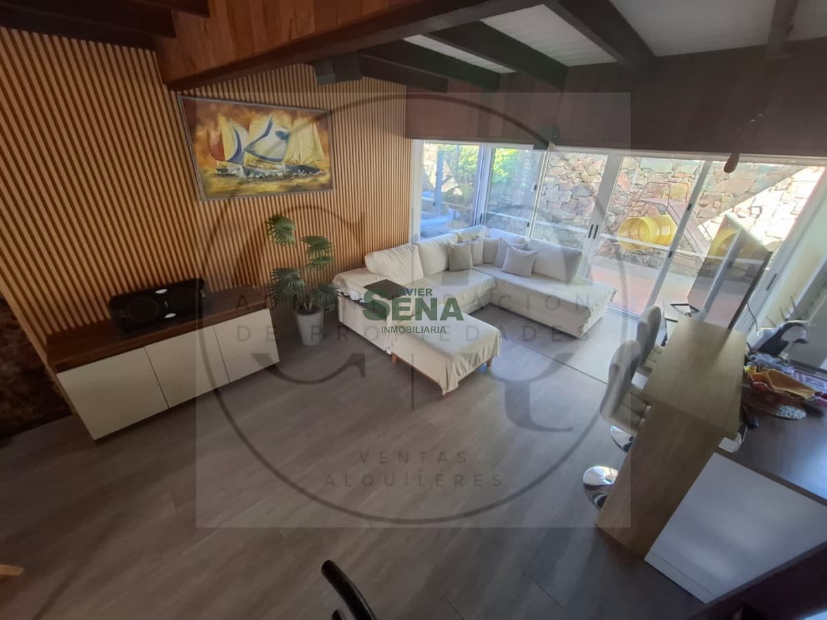 Venta casa en pinares, 4 dormitorios, canchas , pergola, terraza y vista al mar.