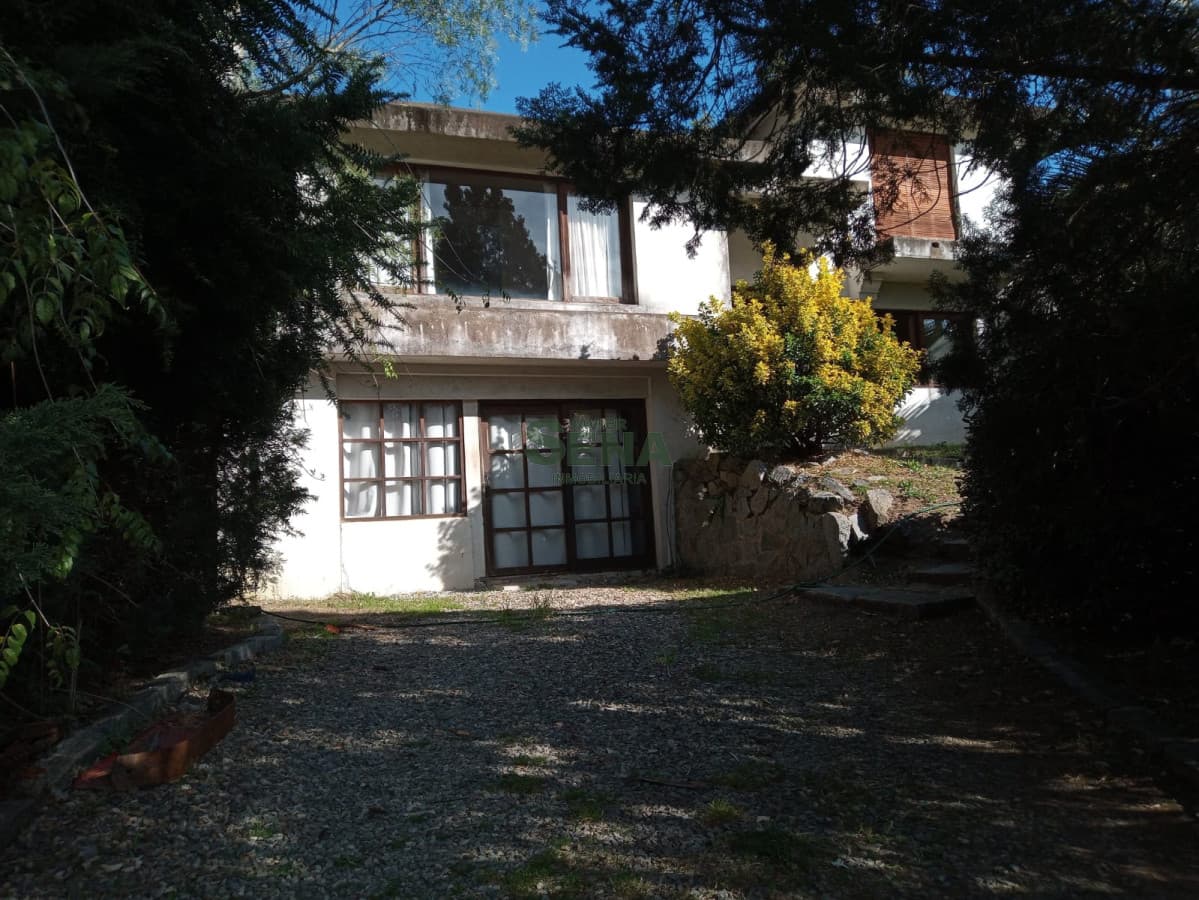 Venta de casa en Rincon del indio, 3 dormitorios, 3 baños, vivir todo el año.