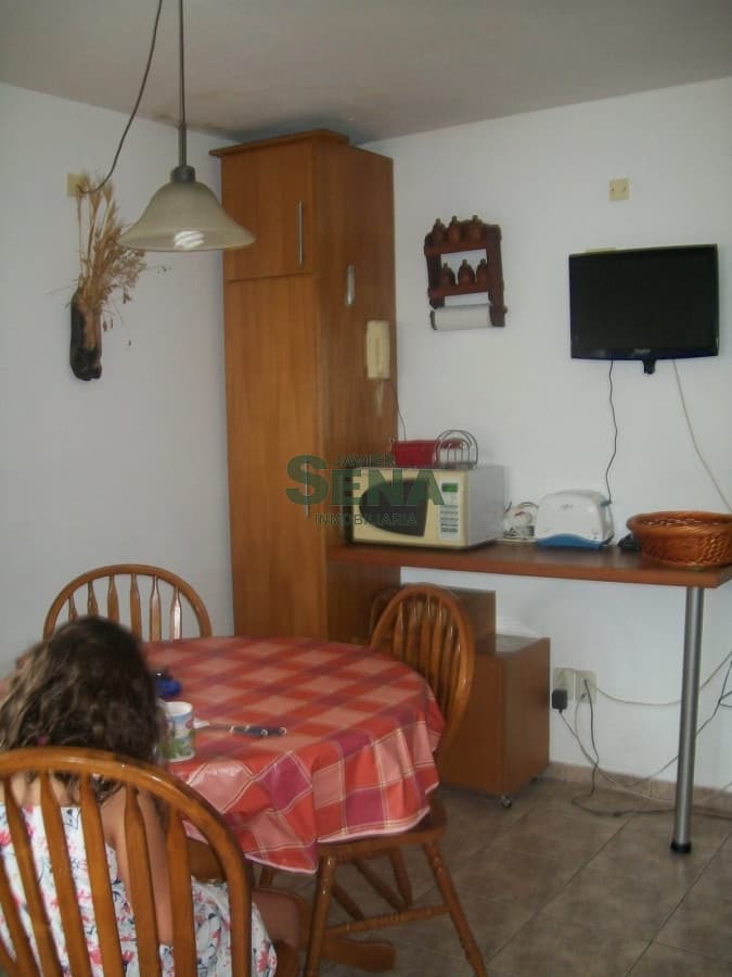 Venta y alquiler  casa en Mansa, 3 dormitorios, 2 baños, vivir todo el año