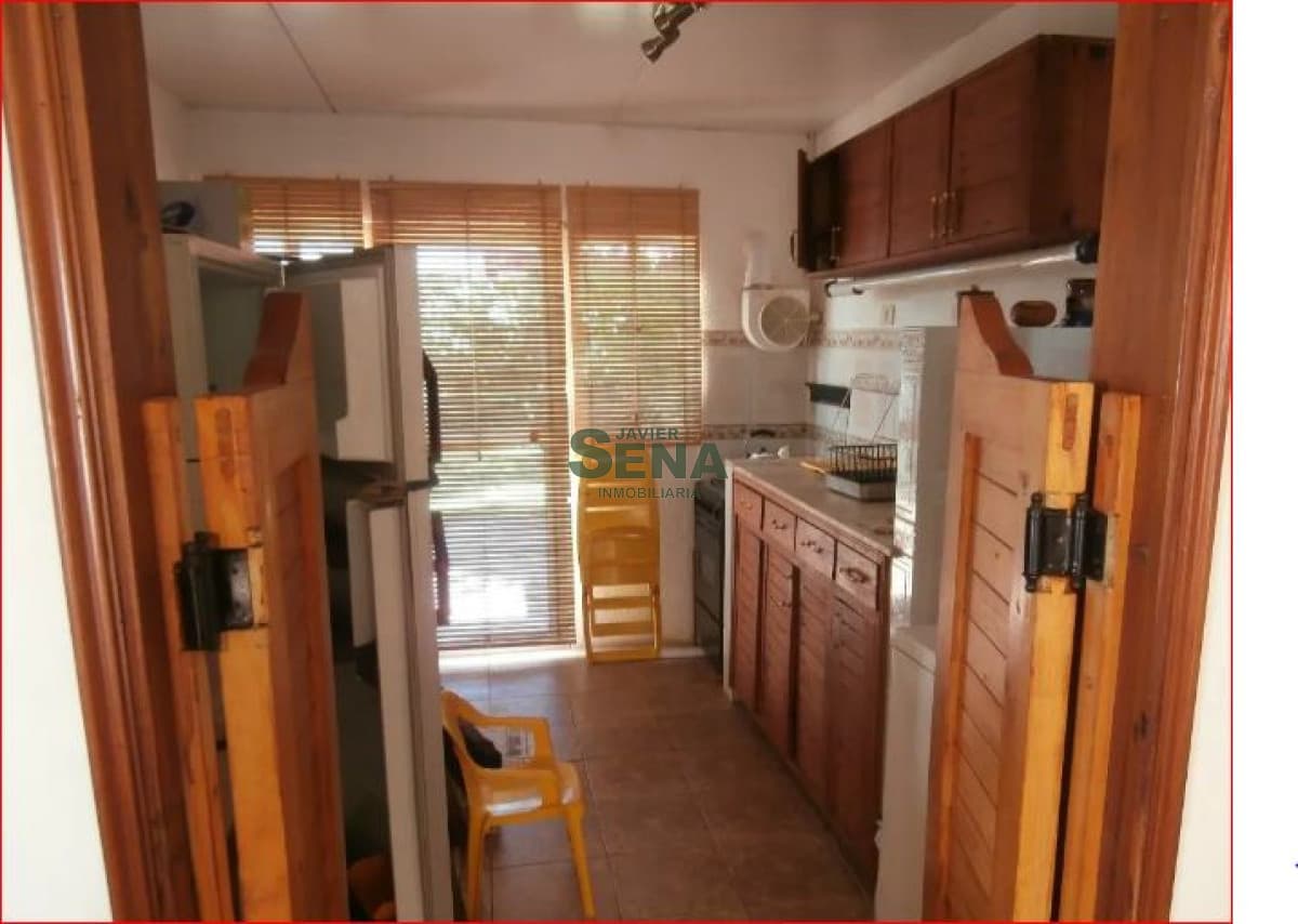 Venta de 2 casas en Pinares. 6 dormitorios, 4 baños, lindo parque, buen entorno.
