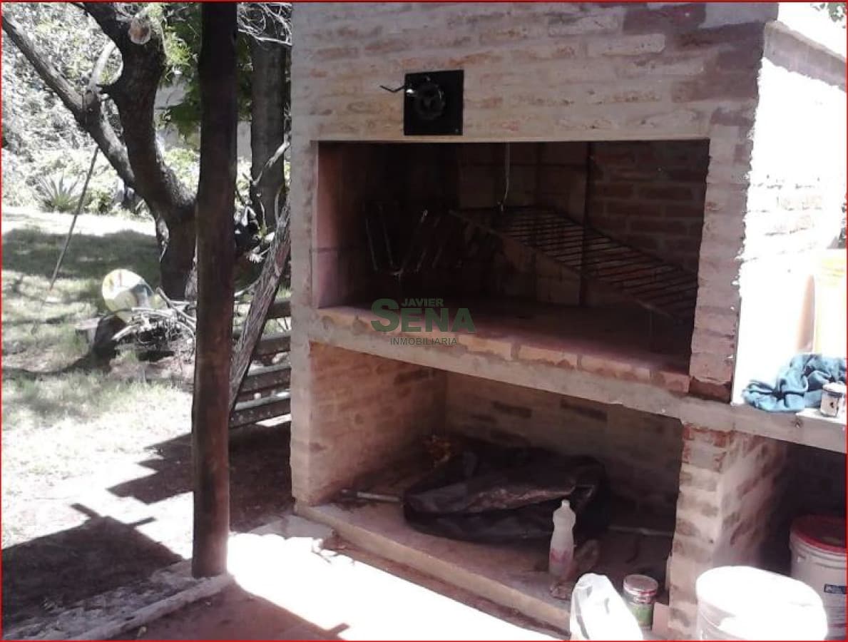Alquiler de casa en pinares, 4 dormitoriuos, 2 baños, buen lugar y lindo parque.