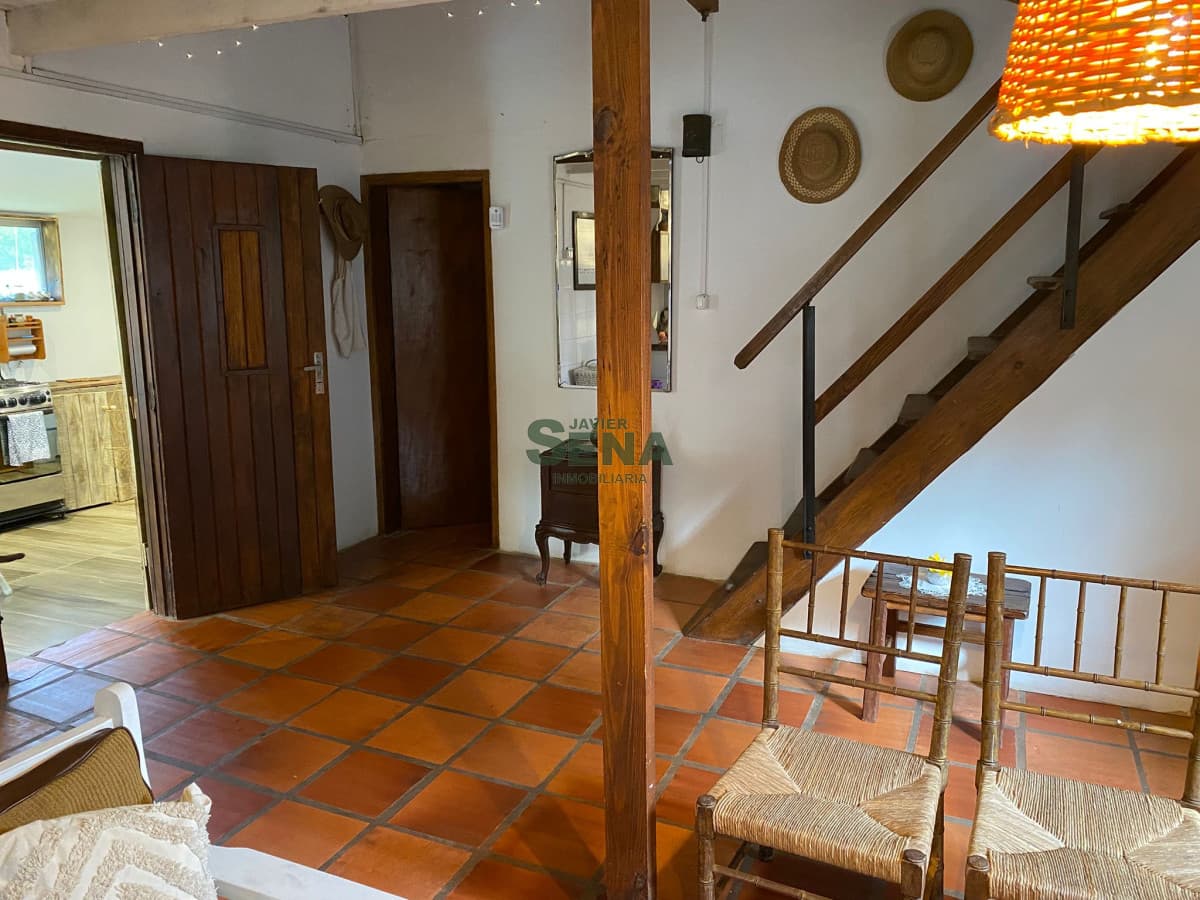 Venta de casa en santa mónica, 3. dormitorios, 2 baños, vista al mar.