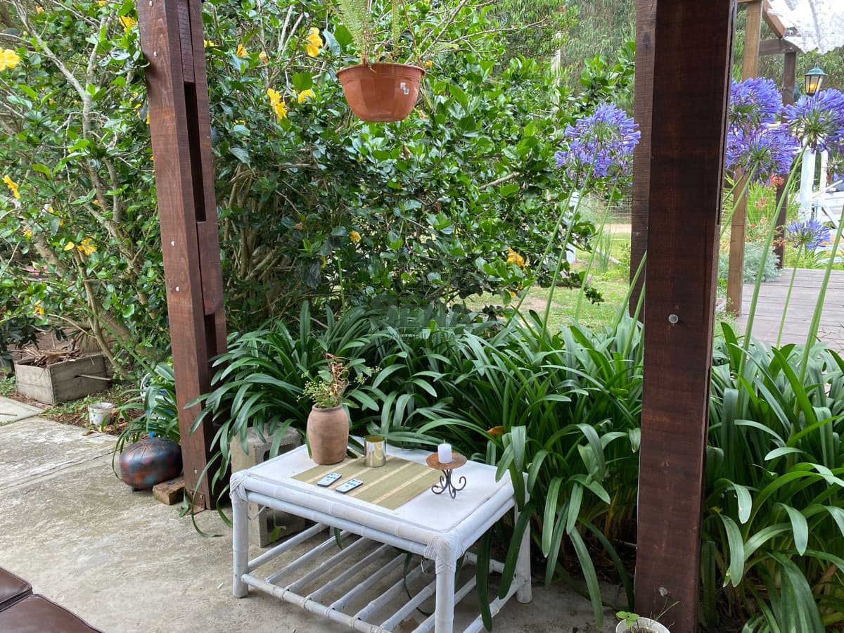 Venta de casa en santa mónica, 3. dormitorios, 2 baños, vista al mar.