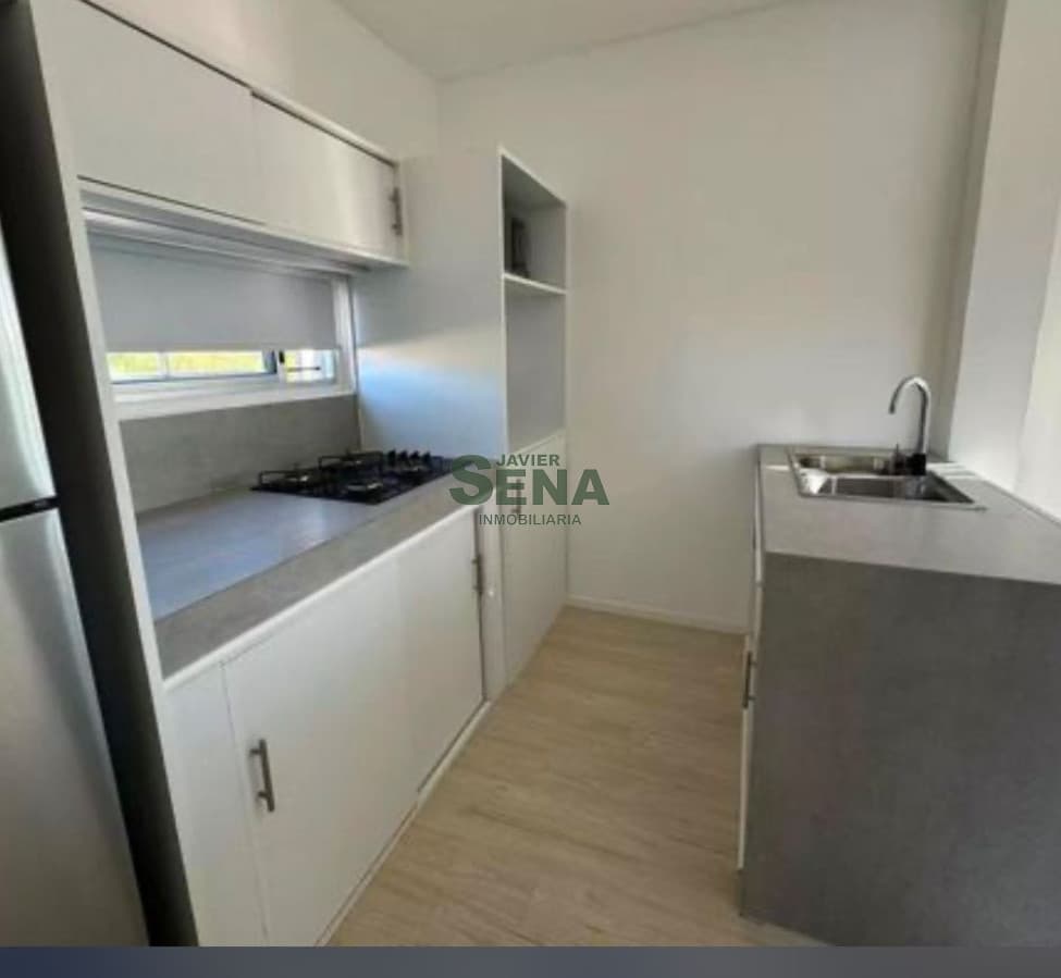 Venta de casa en Altos de la Laguna, 2 dormitorios, baño.
