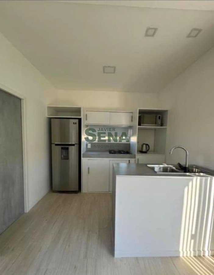 Venta de casa en Altos de la Laguna, 2 dormitorios, baño.