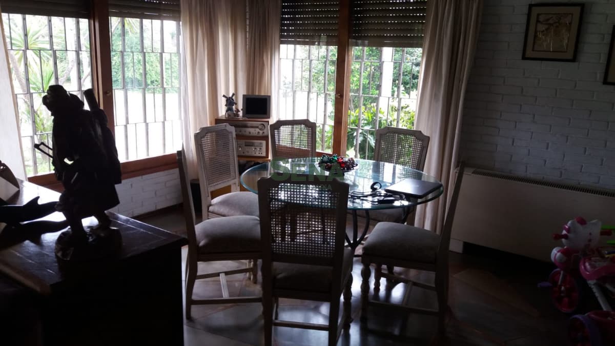 Venta y alquiler en la Mansa, 3 dormitorios, 3 baños, divino lugar.