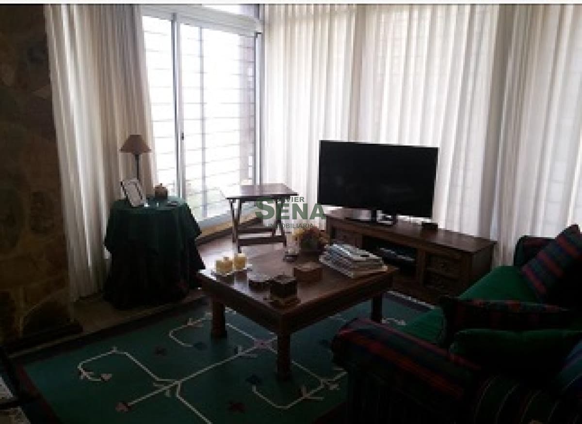 Alquiler anual de casa en la Mansa, 4 dormitorios, 4 baños, cochera y deck