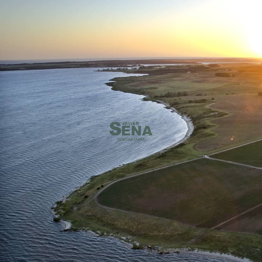 Venta de lote en Laguna del Sauce, divino lugar.