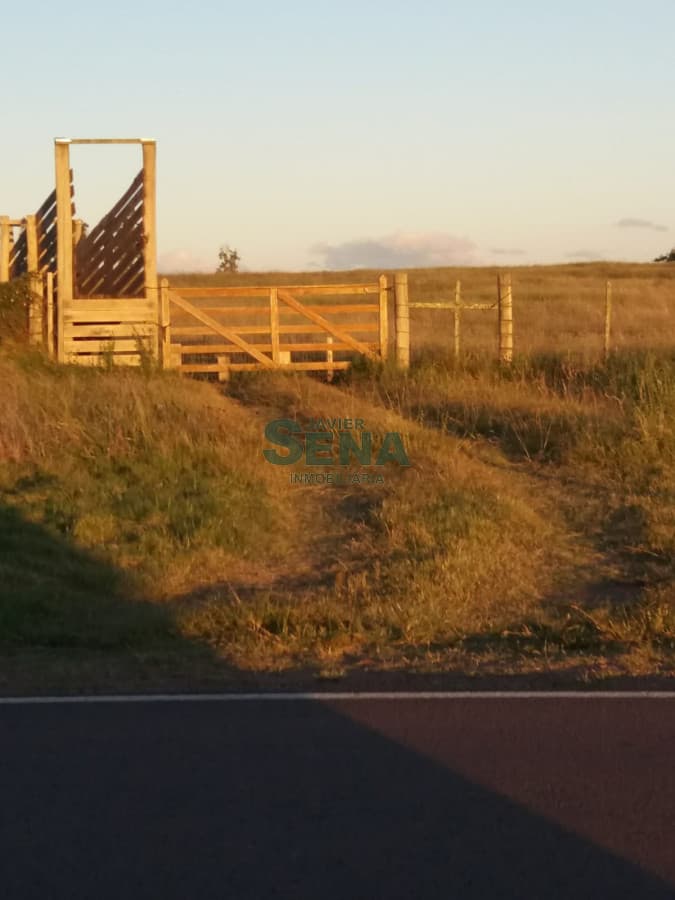 Venta de cxhacra en Ruta 39, a 7 kilometros de San Carlos.
