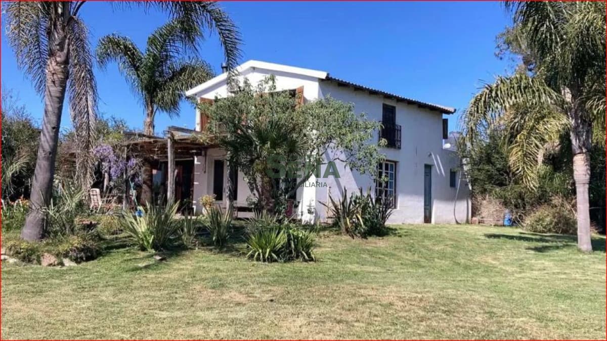 Venta de chacra en Aigua, son 2 hectareas, con casa, piscina, precioso lugar.