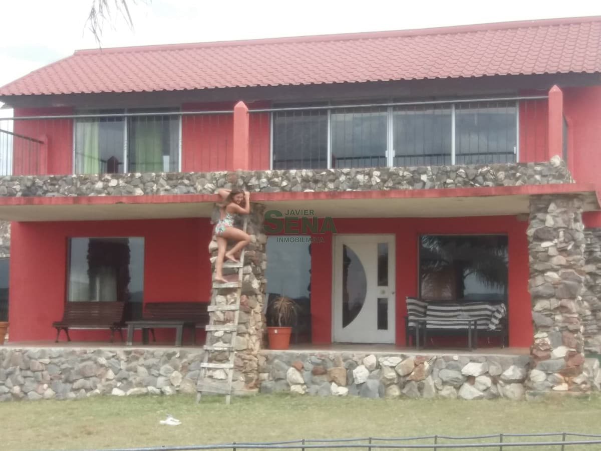 Venta de chacra zona Pueblo Eden, 4 casas, con 10 dormitorios, 10 baños, piscina, gran parque.