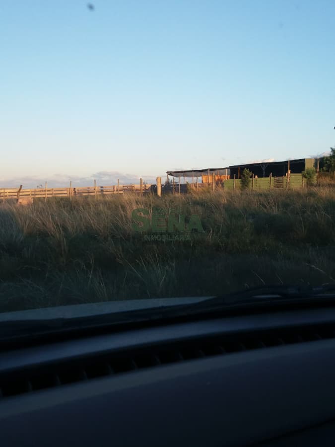 Venta de cxhacra en Ruta 39, a 7 kilometros de San Carlos.